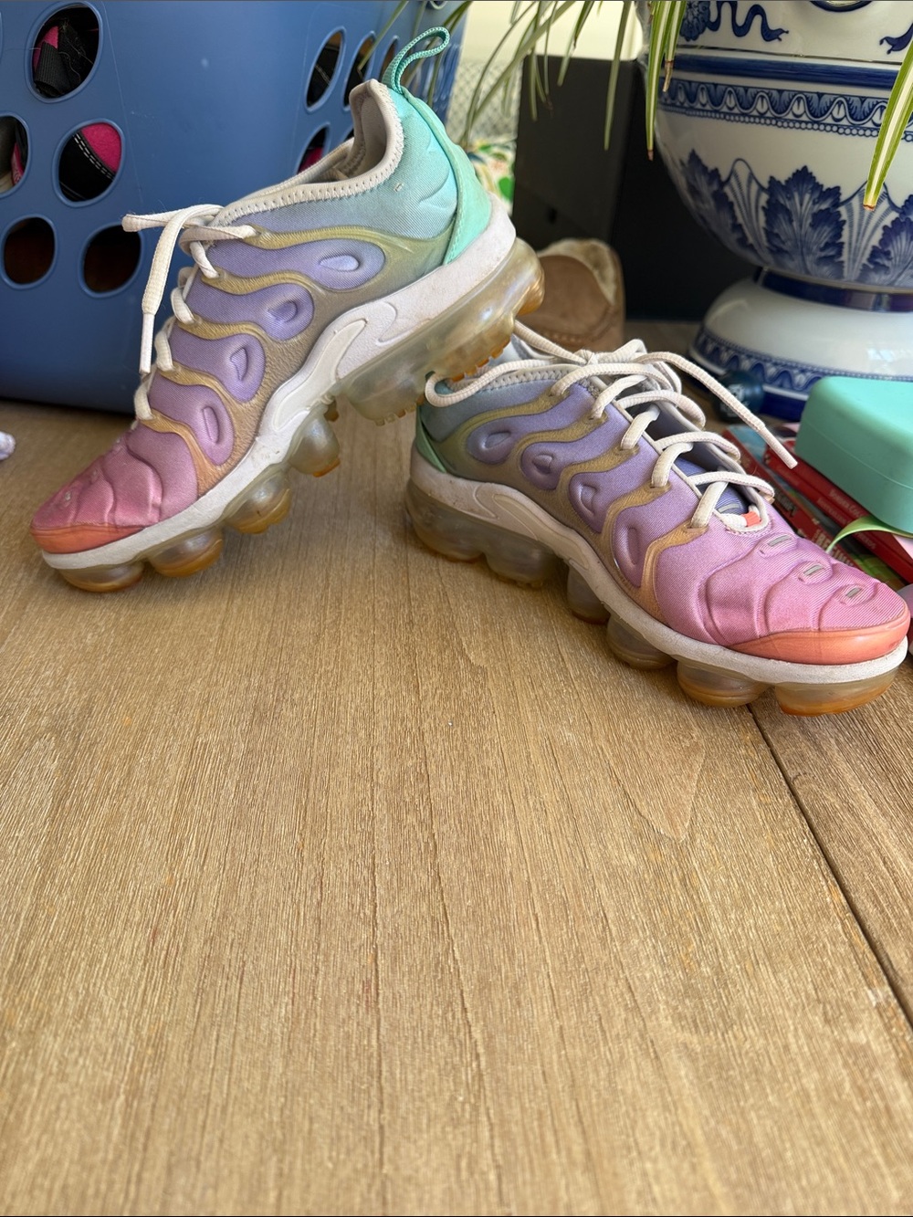 Women’s vapor max